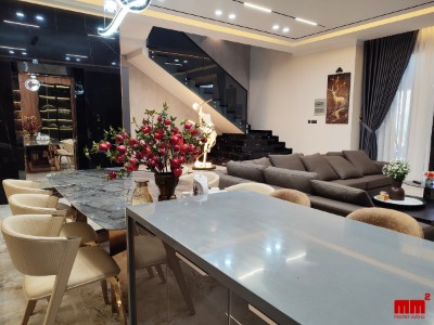 Nhã House - Mẫu nhà phố ấn tượng, sang trọng như Villa